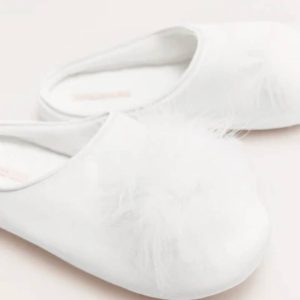 ZAPATILLAS DE CASA PLUMAS MARABU YSABEL MORA