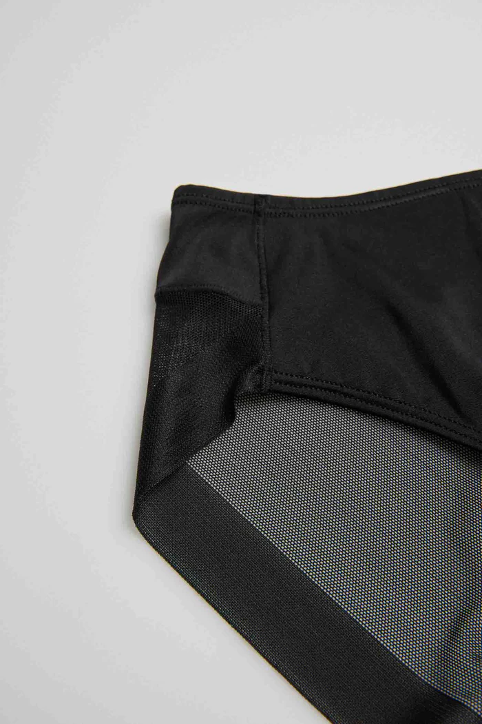 BRAGA MIDI EFECTO TANGA YSABEL MORA - Imagen 9