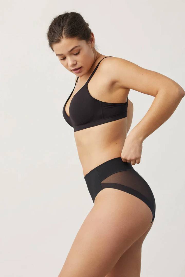 BRAGA REDUCTORA TEJIDO TUL COMPRESION MEDIA YSABEL MORA - Imagen 6