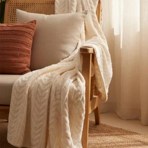 MANTA CON PELO Y BORREGUITO YSABEL MORA