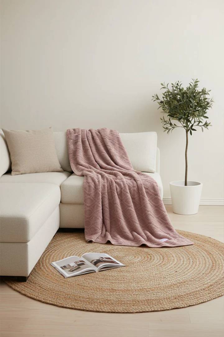 MANTA TEXTURIZADA DE PELO YSABEL MORA