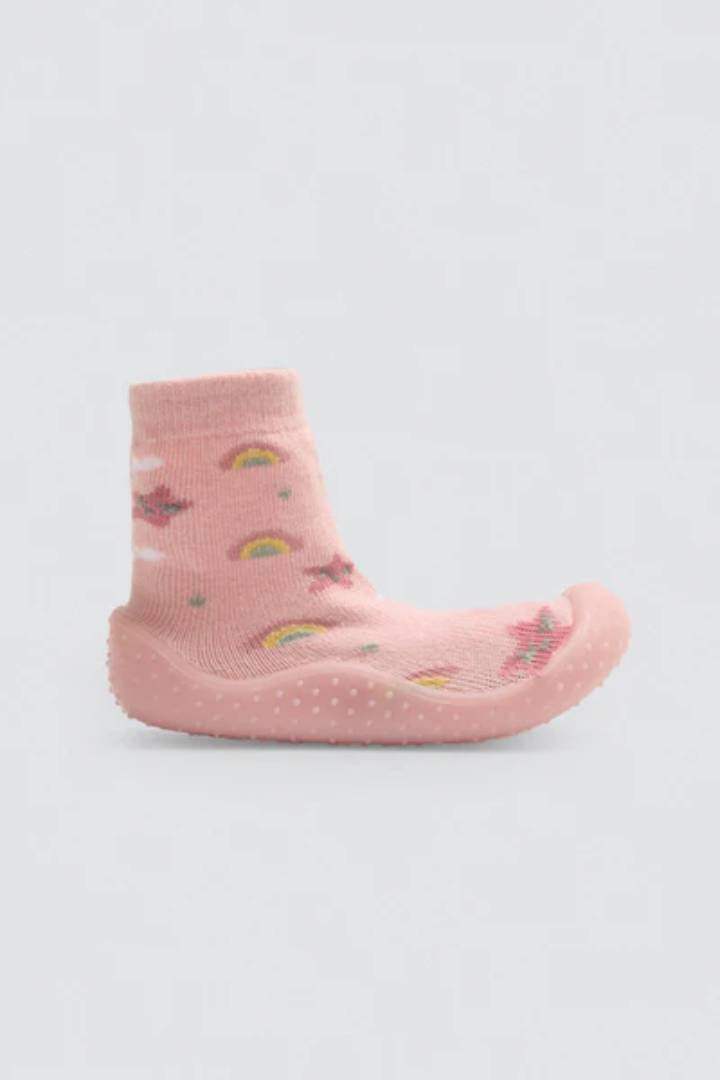 ZAPATILLA CALCETIN ARCOIRIS Y ESTRELLAS YSABEL MORA - Imagen 2