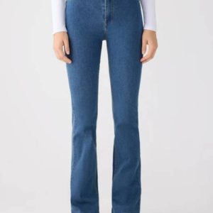 PANTALON VAQUERO ACAMPANADO EFECTO PUSH UP YSABEL MORA